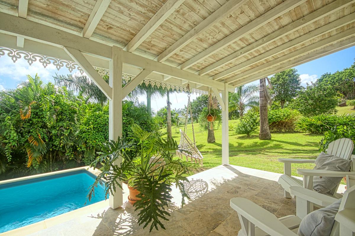 5 Location villa Martinique- Piscine et terrain